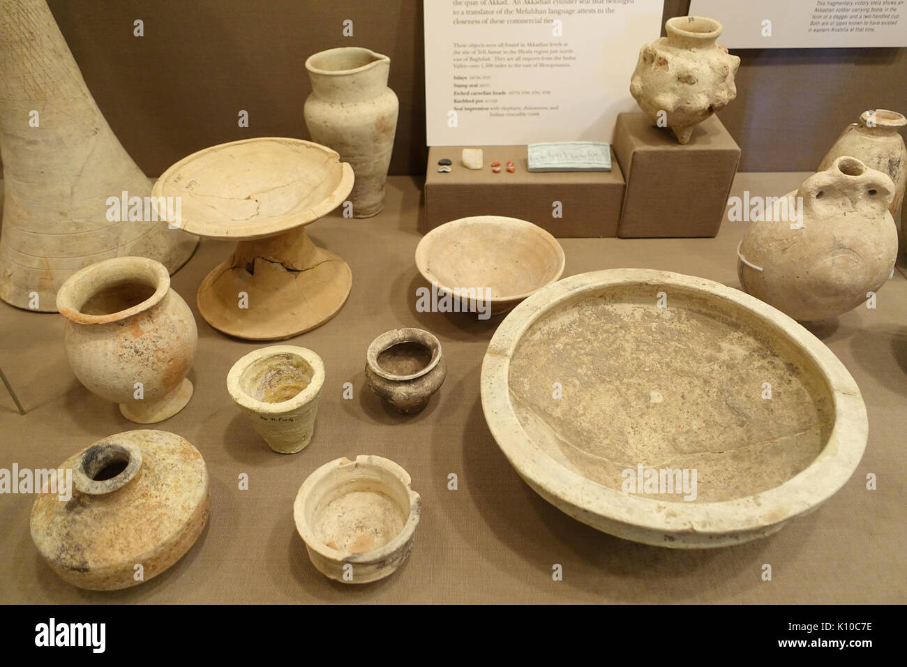 Akkadian pottery Oriental Institute Museum, University of Chicago
