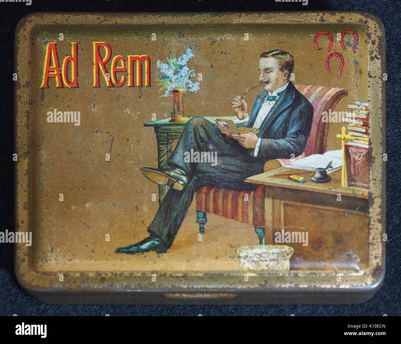 Ad Rem sigarenblikje, foto 1 Stock Photo Alamy