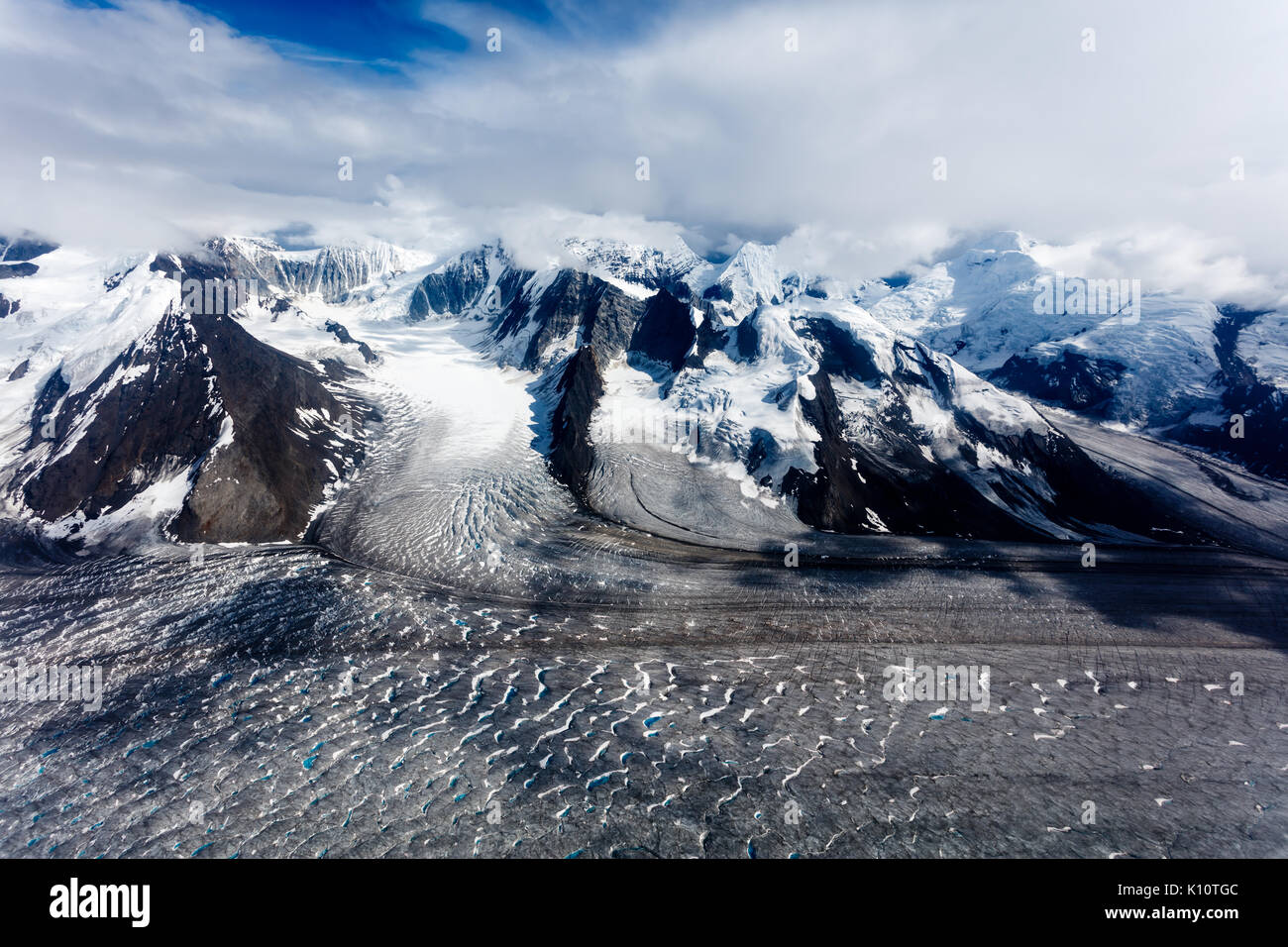 Aerial view glacial river pattern hi-res stock photography and images ...