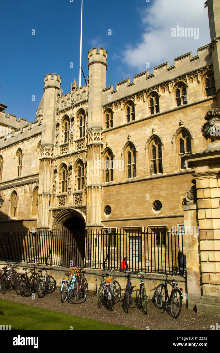 University of cambridge architecture hi-res stock photography and ...