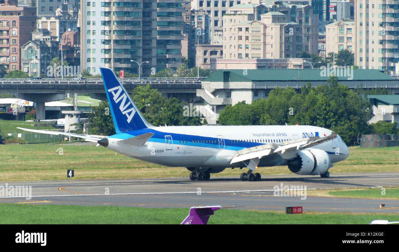 ANA Boeing 787 8 JA832A Landing down Taipei Songshan Airport Runway 20160821b Stock Photo