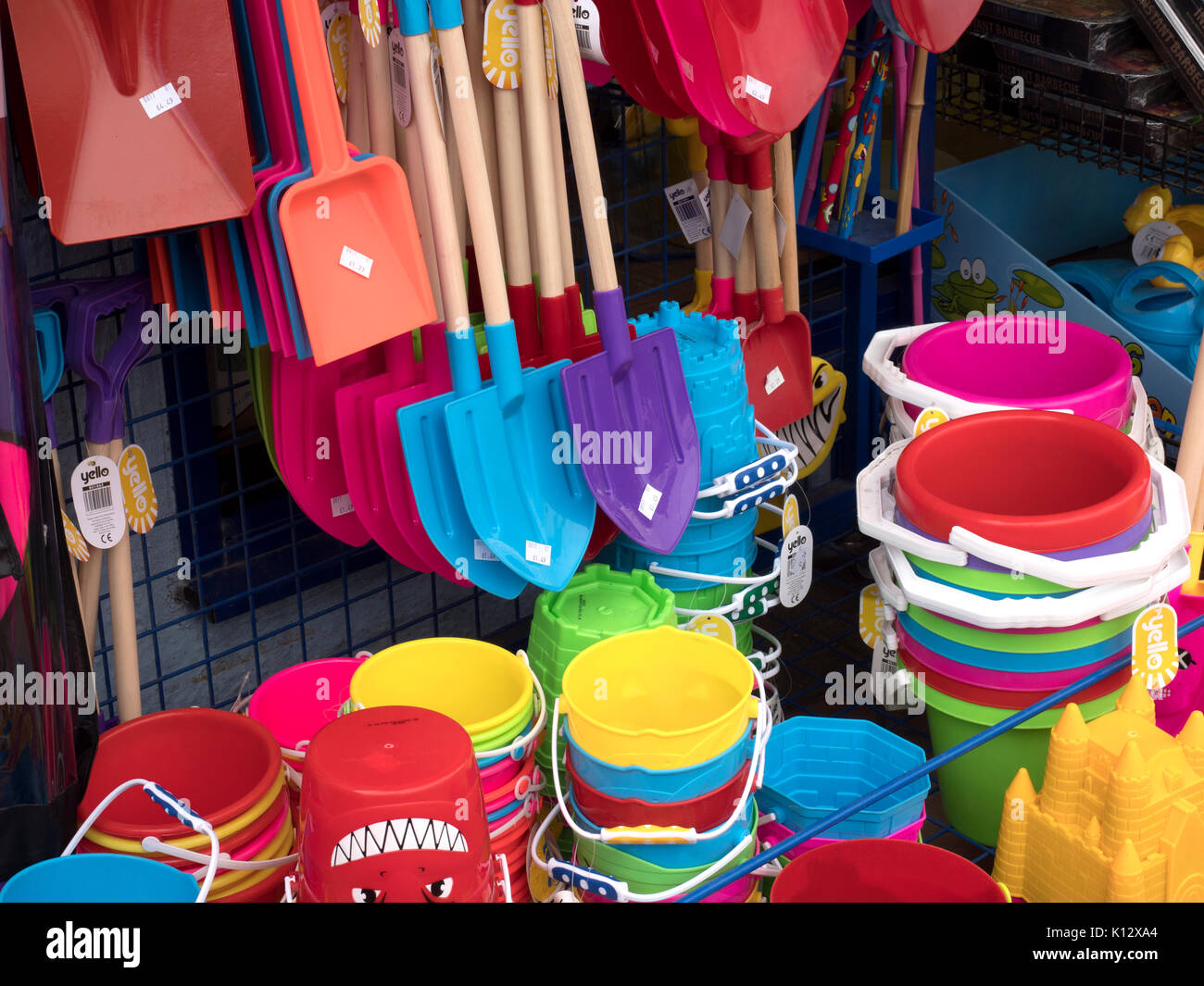 Seaside plastic buckets spades hires stock photography and images Alamy