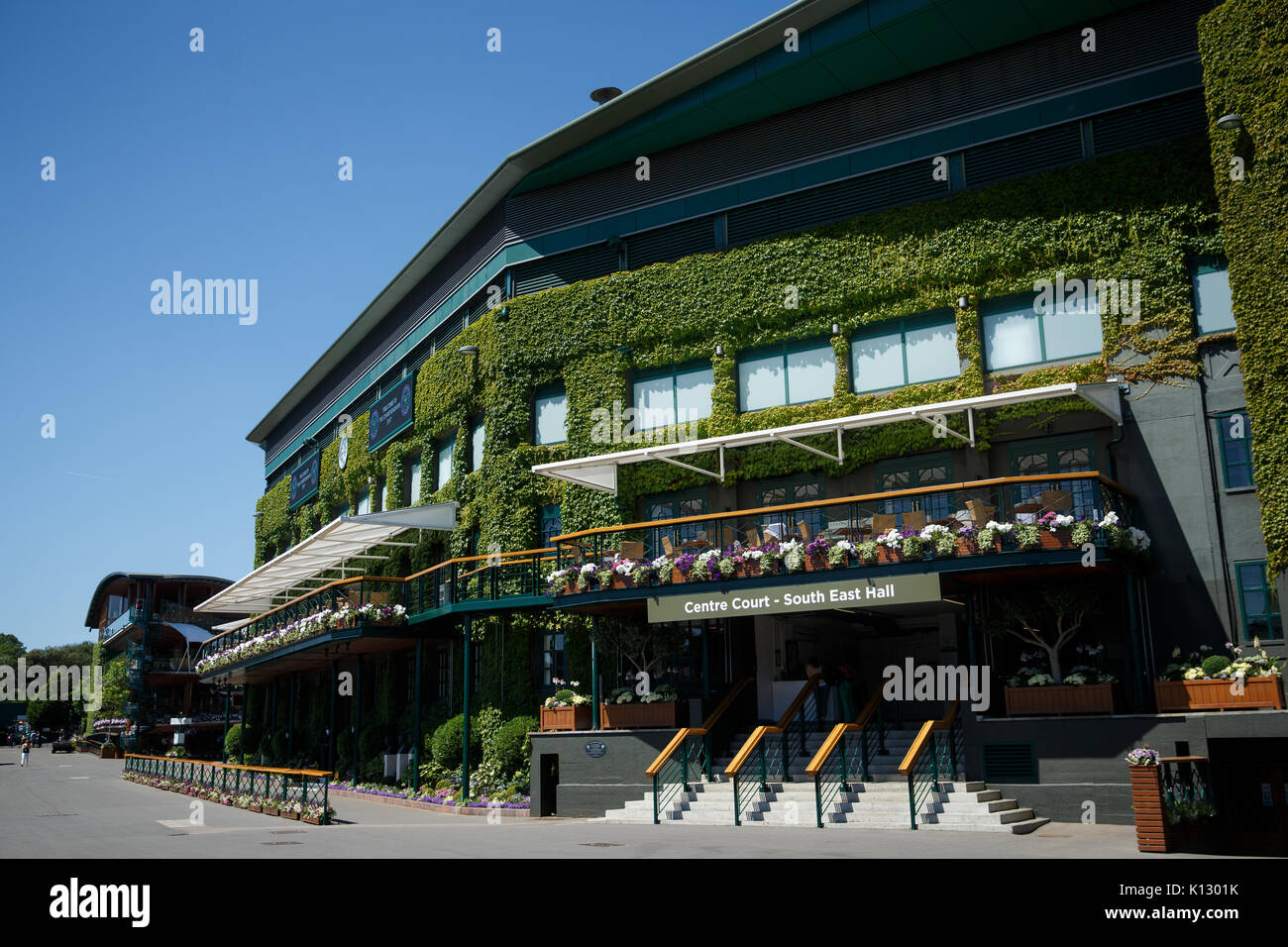 General view of Wimbledon Centre Court at the AELTC Stock Photo