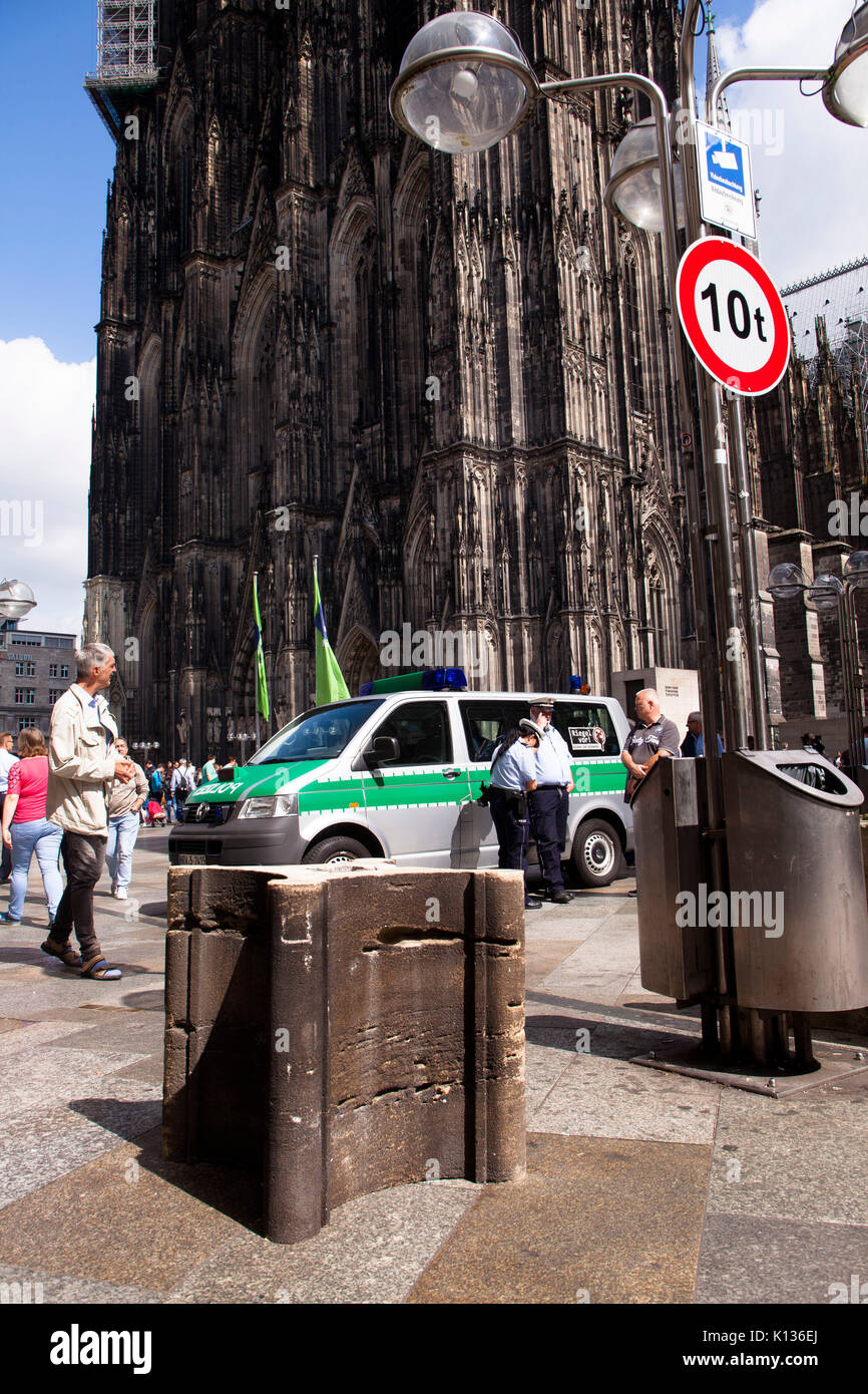 Germany, Cologne, historical parts of the cathedral as a security measure against terrorist attacks are to protect the people around the cathedral Stock Photo