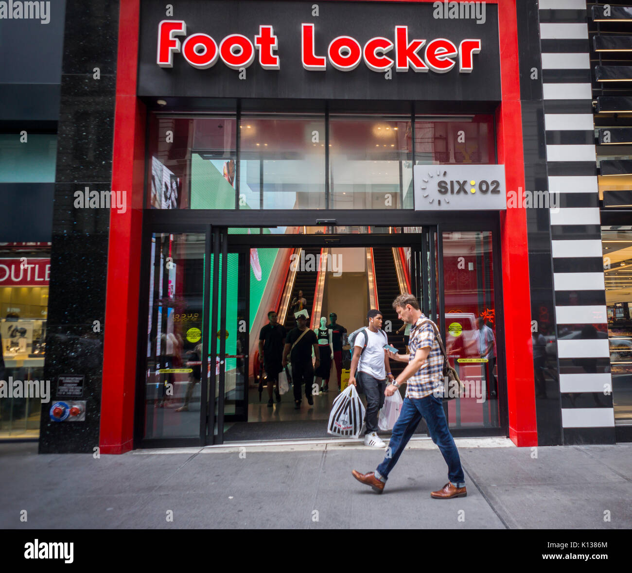 A Foot Locker store in Herald Square in New York on Friday, August 18, 2017.  Foot Locker reported second-quarter earnings and revenue that widely missed analysts' expectations citing poor sales of recently introduced styles. (© Richard B. Levine) Stock Photo