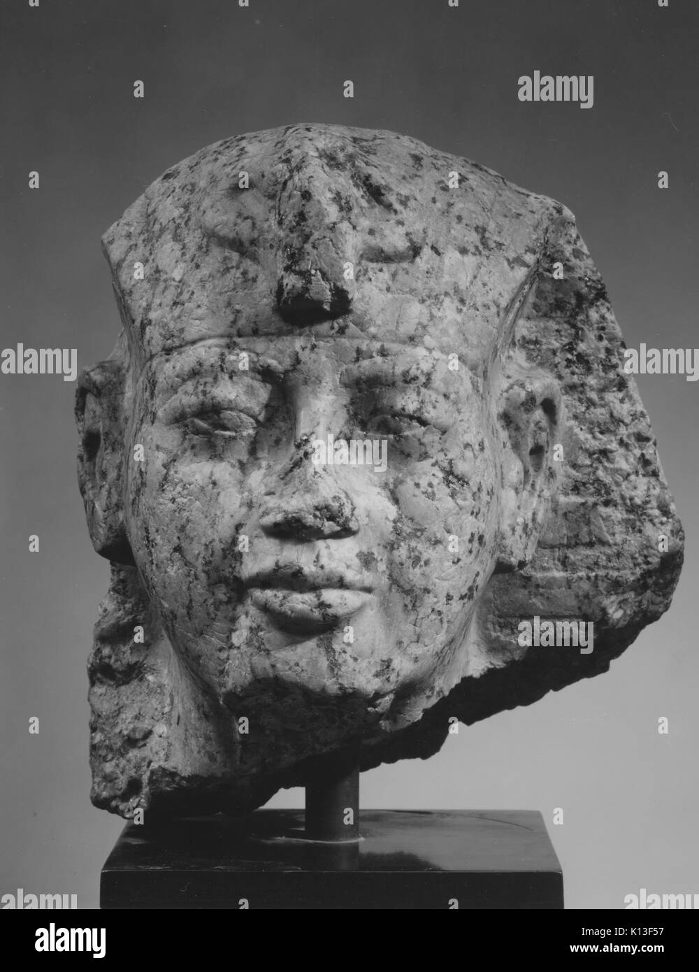 Amenhotep III with nemes headdress MET 53965 Stock Photo