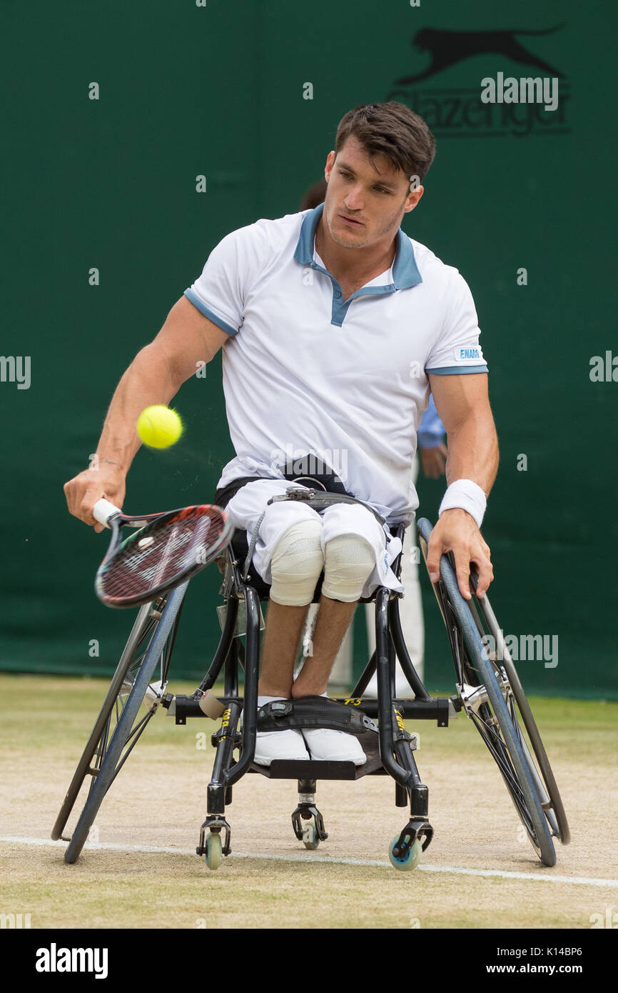 Wheelchair tennis player Gustavo Fernandez of Argentina at the Gentlemen's  Wheelchair Singles - Wimbledon Championships 2017 Stock Photo - Alamy
