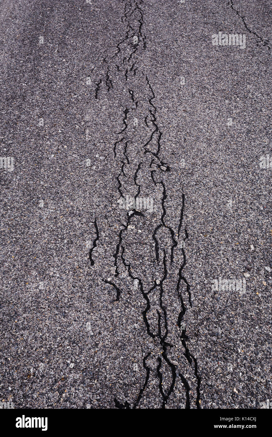 Ground crack earthquake cracks hi-res stock photography and images - Alamy