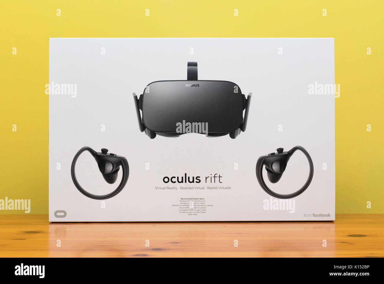 oculus rift box packaging Stock Photo