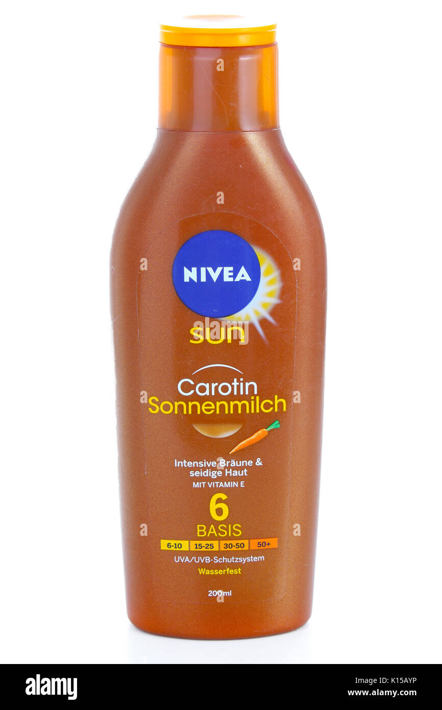 Nive sun carotin sun milch spf 6 Stock Photo - Alamy