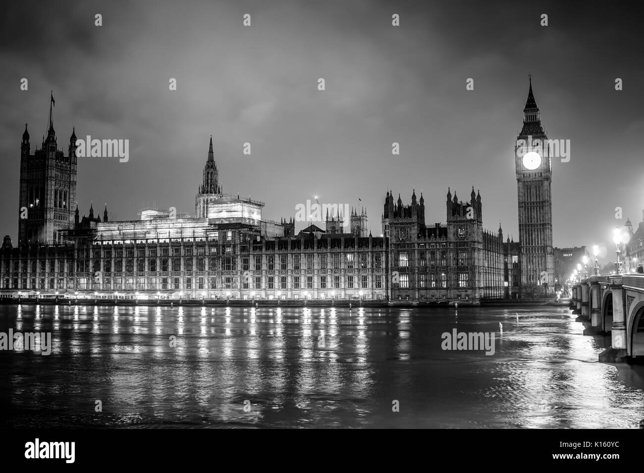 London in the mist - The Houses of Parliament and Big Ben Stock Photo