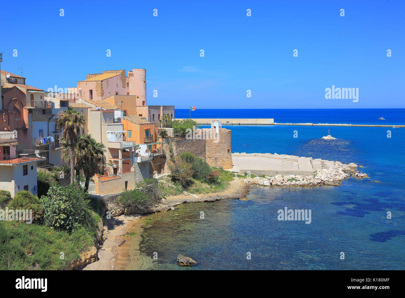 Sicily, Castellammare del Golfo, municipality in the province of Trapani, view of the castle from the 14th century by the sea Stock Photo