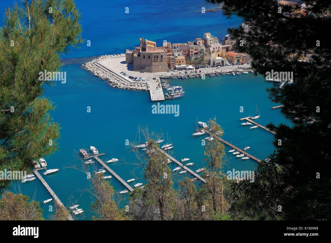 Sicily, Castellammare del Golfo, municipality in the province of Trapani, view of the castle and the port Stock Photo