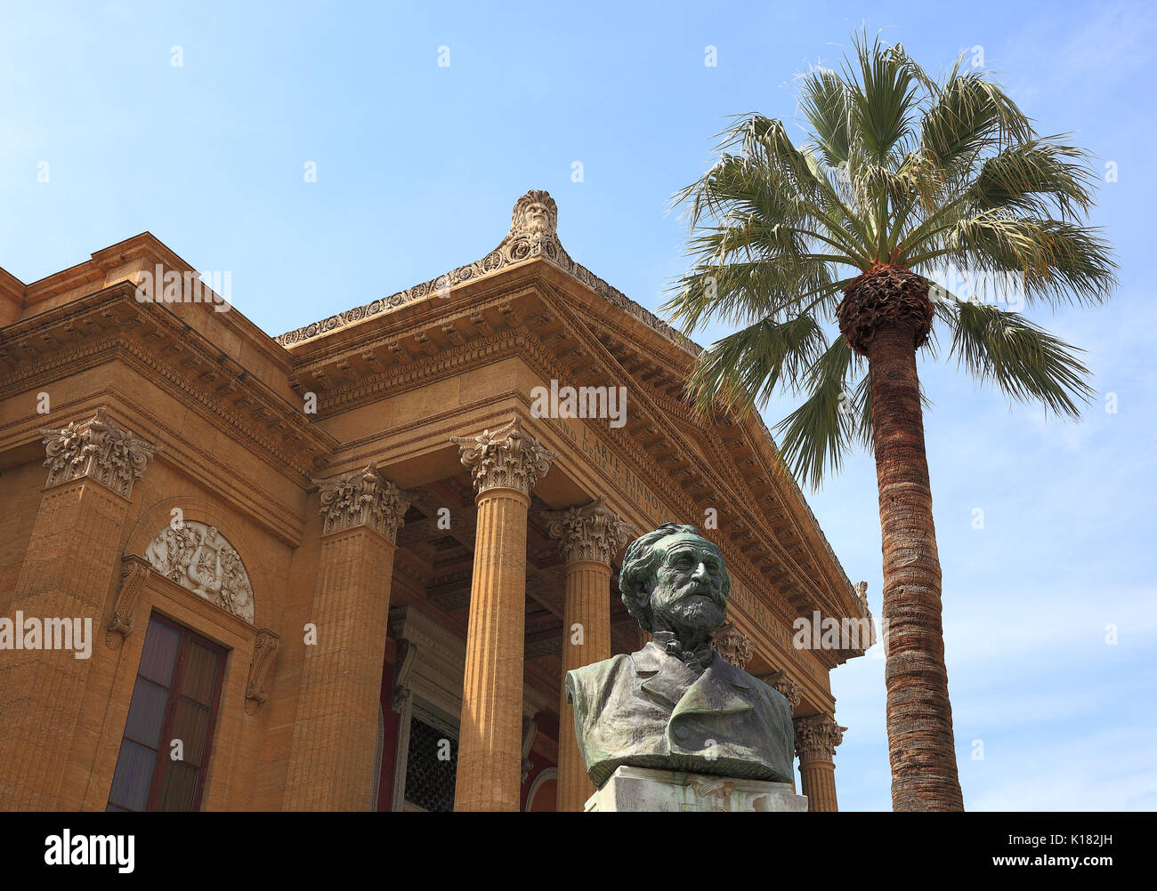 Sicily, the old town of Palermo, Teatro Massimo, the opera house in the style of historicism at the Piazza Verdi and the bust of Giuseppe Verdi, 9 or  Stock Photo