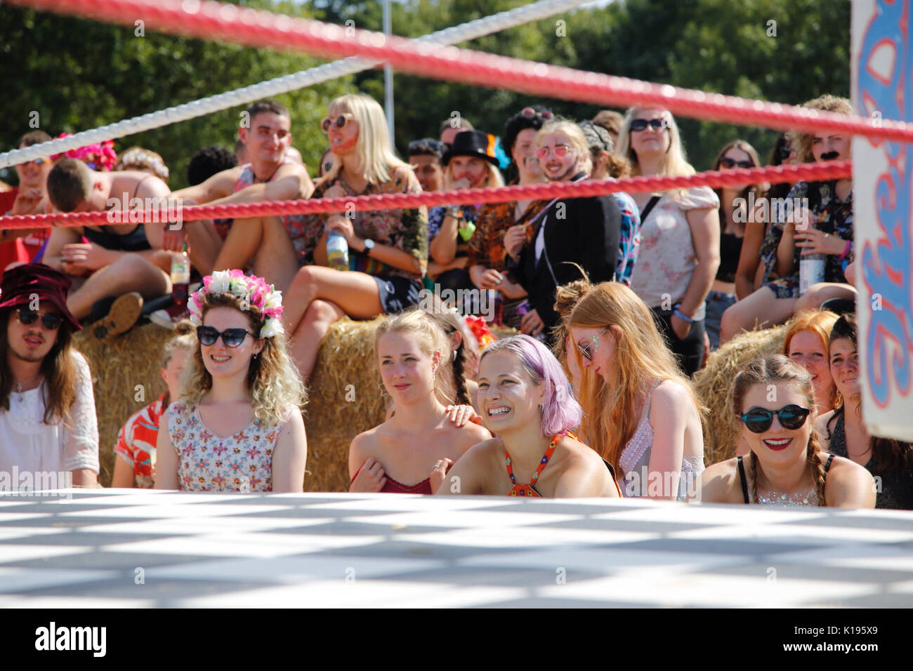 Northampton, UK. 25th August, 2017. The alternative festival famed for authentic music, crazy fancy dress and enthusiastic energy continues today under sunny skies on the Kelmarsh Estate. Credit: Wayne Farrell/Alamy Live News Stock Photo