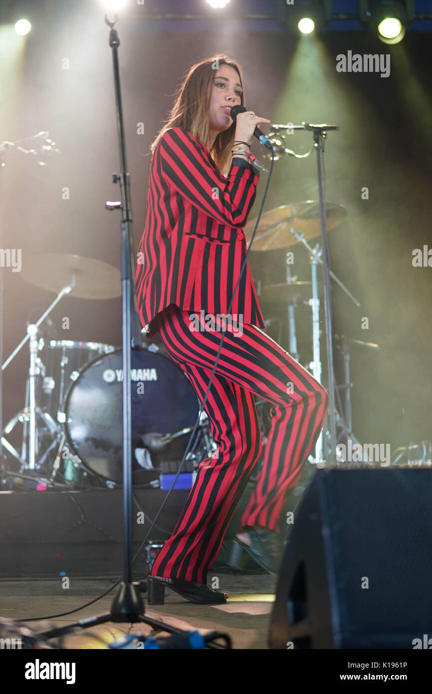 Theresa jarvis hi-res stock photography and images - Alamy