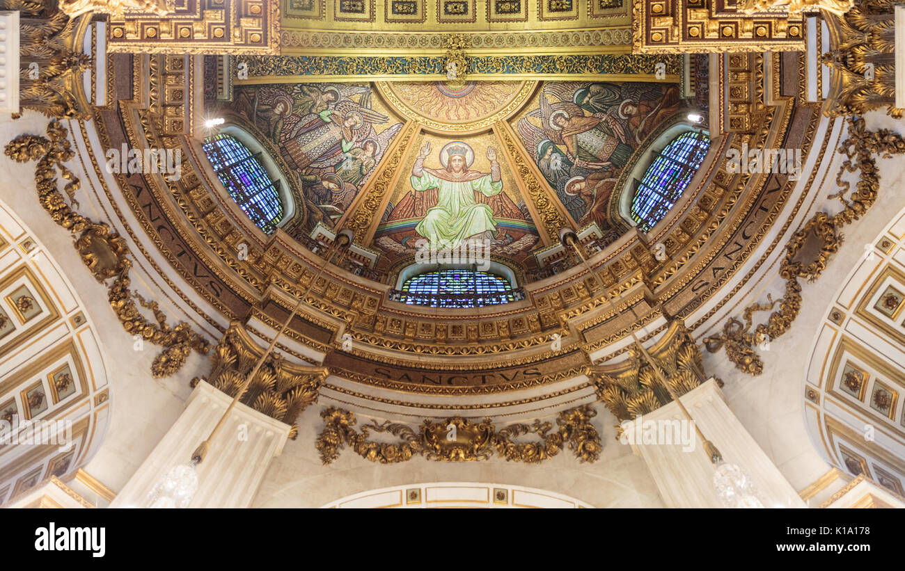 St Paul's Cathedral interior, view up to the painted ceiling and walls, carvings, mosaics and gilded decorations of the inner dome, London UK Stock Photo