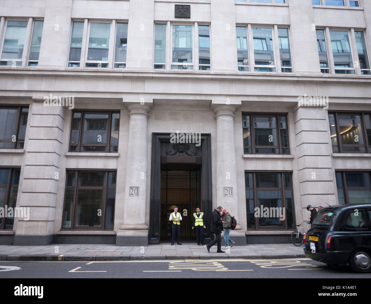 Prudential Regulation Authority financial services regulatory body, formed  as one of the successors to the Financial Services Authority in London,with  security guards at the door Stock Photo - Alamy