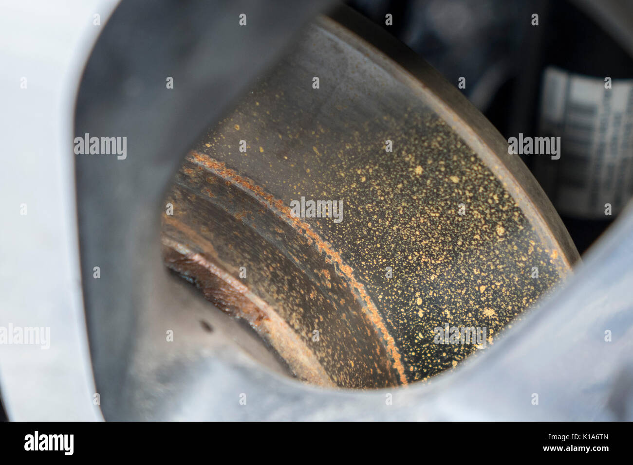 Rust spots form on car's brake discs and calipers within 24 hours of ...