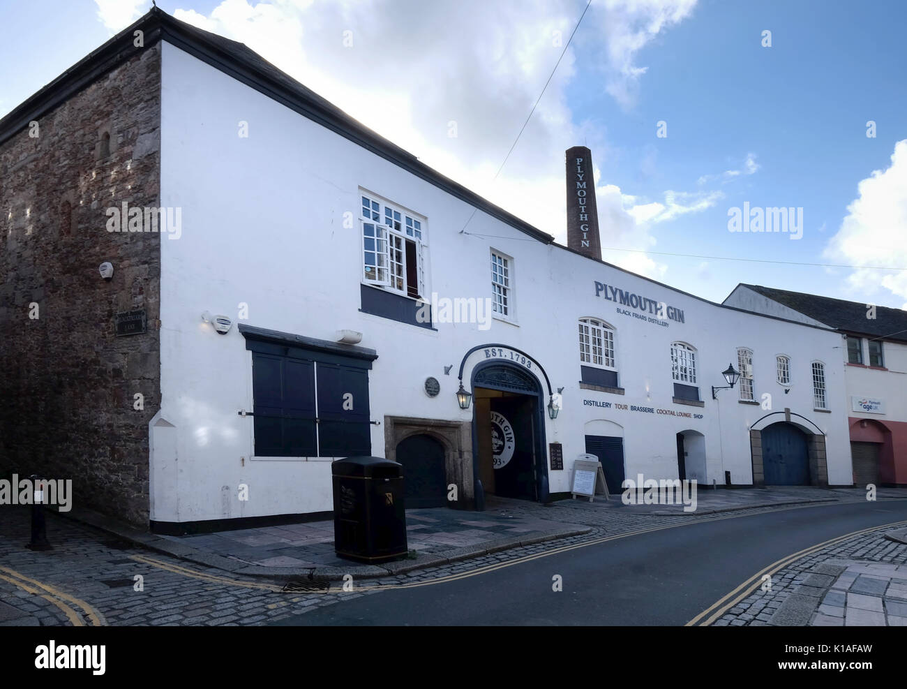 plymouth gin distillery plymouth devon Stock Photo Alamy