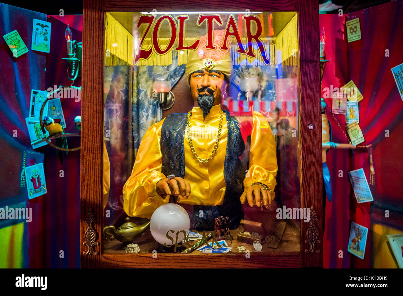 Zoltar Fortune Telling Machine coin operated robot Stock Photo Alamy