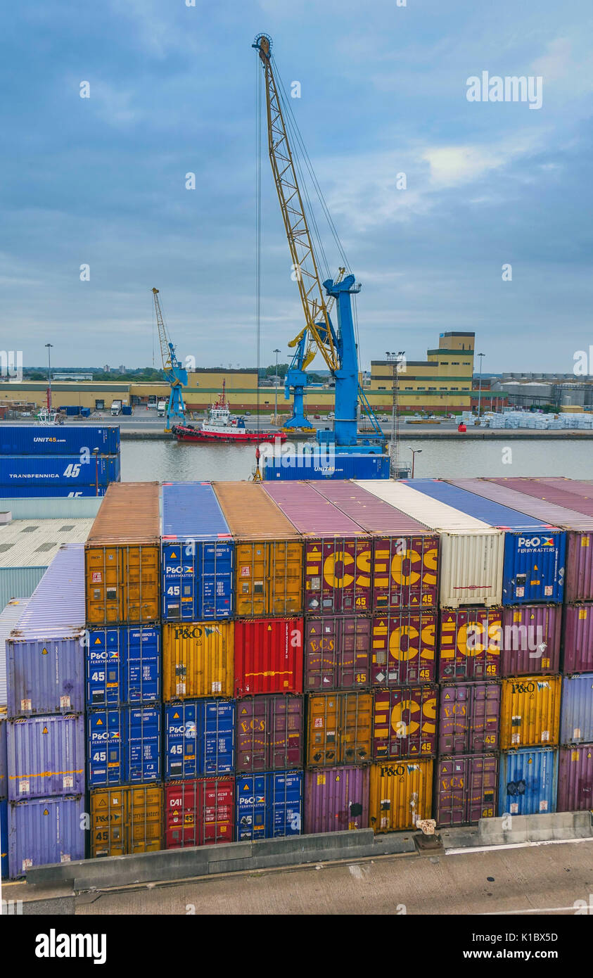 Stacks of shipping containers hires stock photography and images Alamy