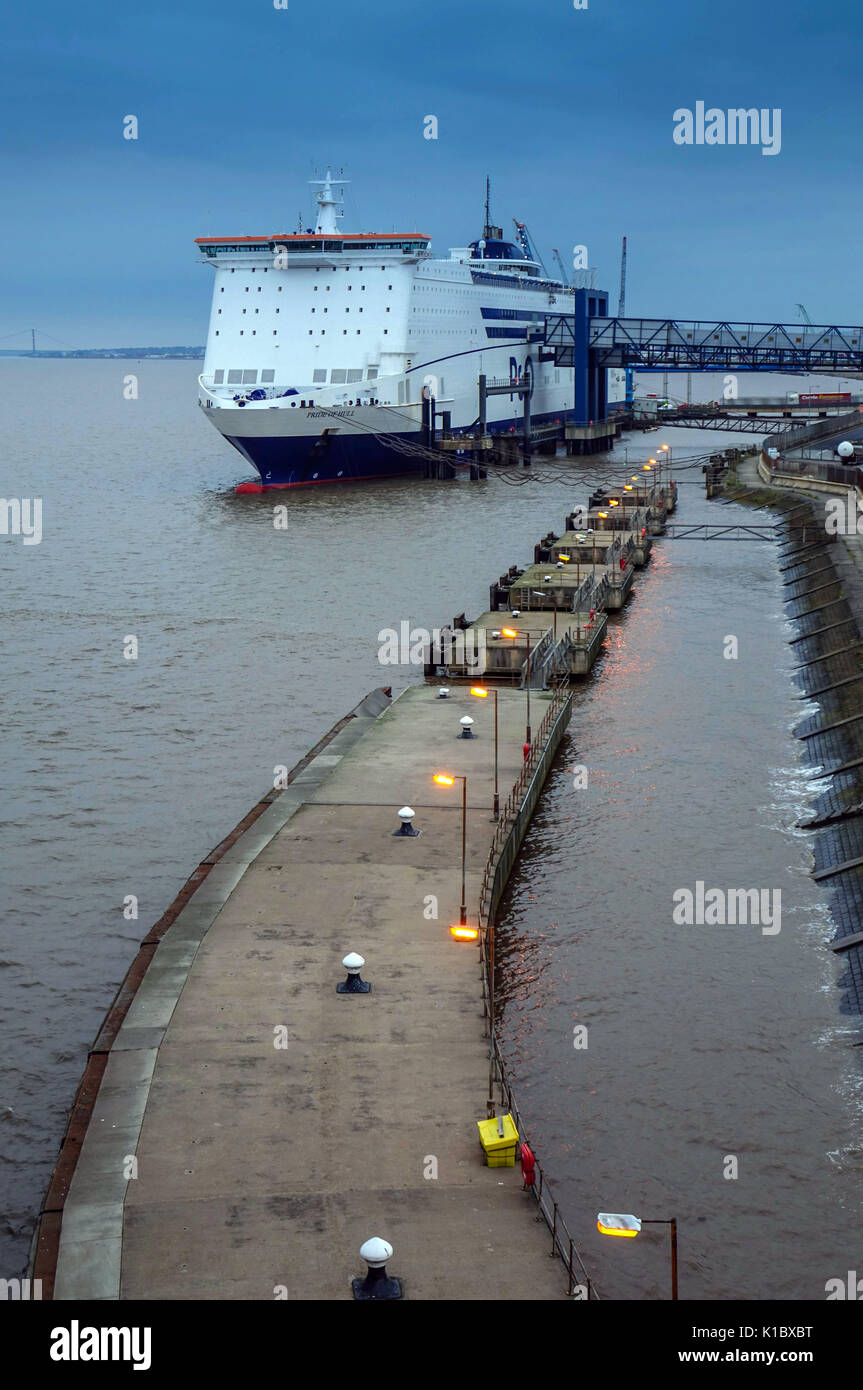 P & O ferry Pride of Hull, moorred at Hull Docks Stock Photo Alamy