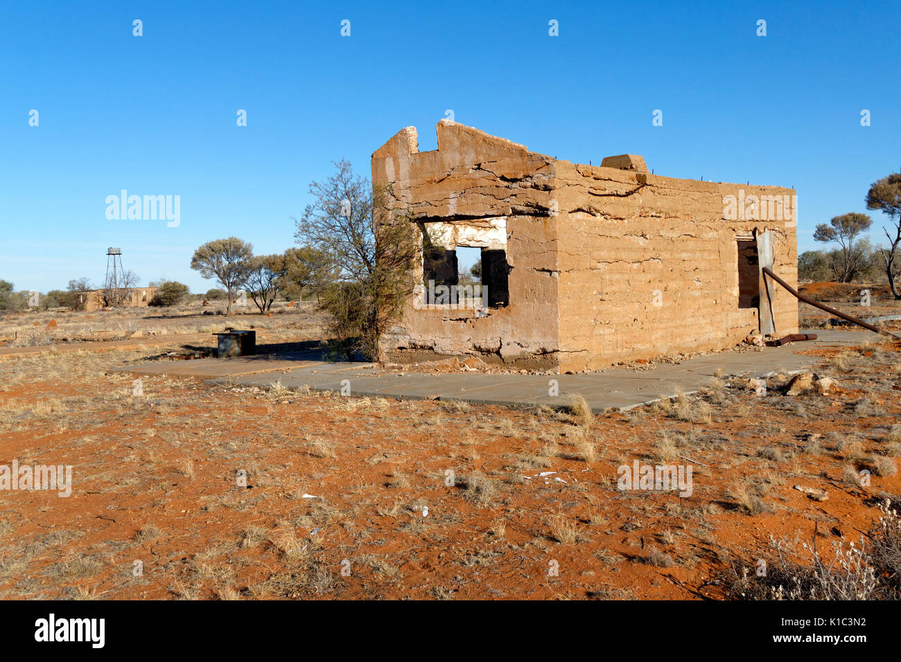 Old building remains of the historic Big Bell gold township of 1936, Cue, Murchison, Western Australia Stock Photo