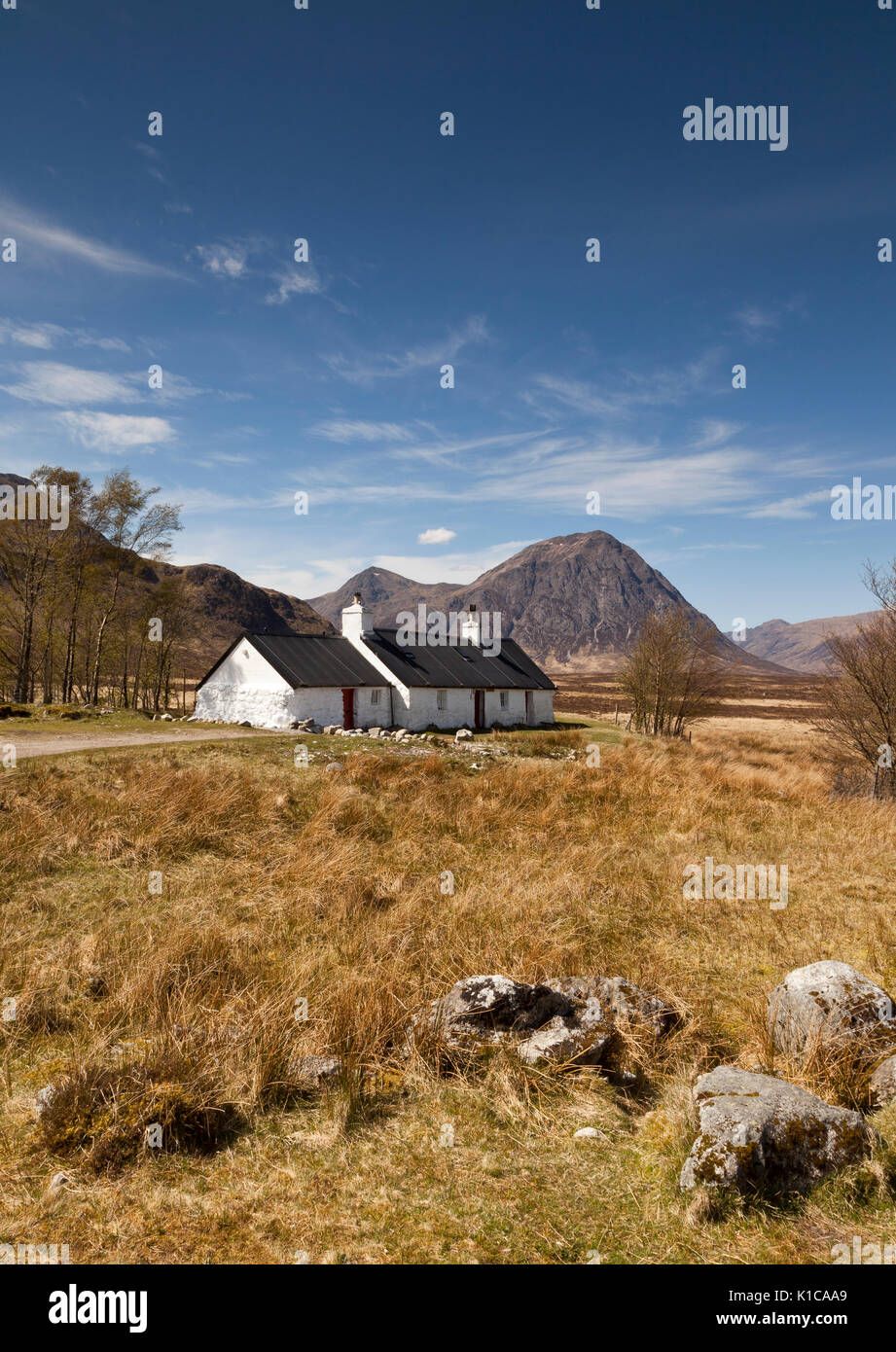 Black Rock Cottage, and the Buchaille Etive Mor Mountain, Glencoe, Scotland, UK Stock Photo