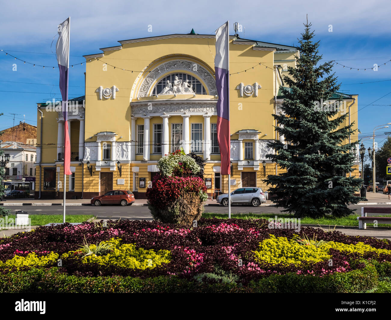 Волковский театр ярославль фото