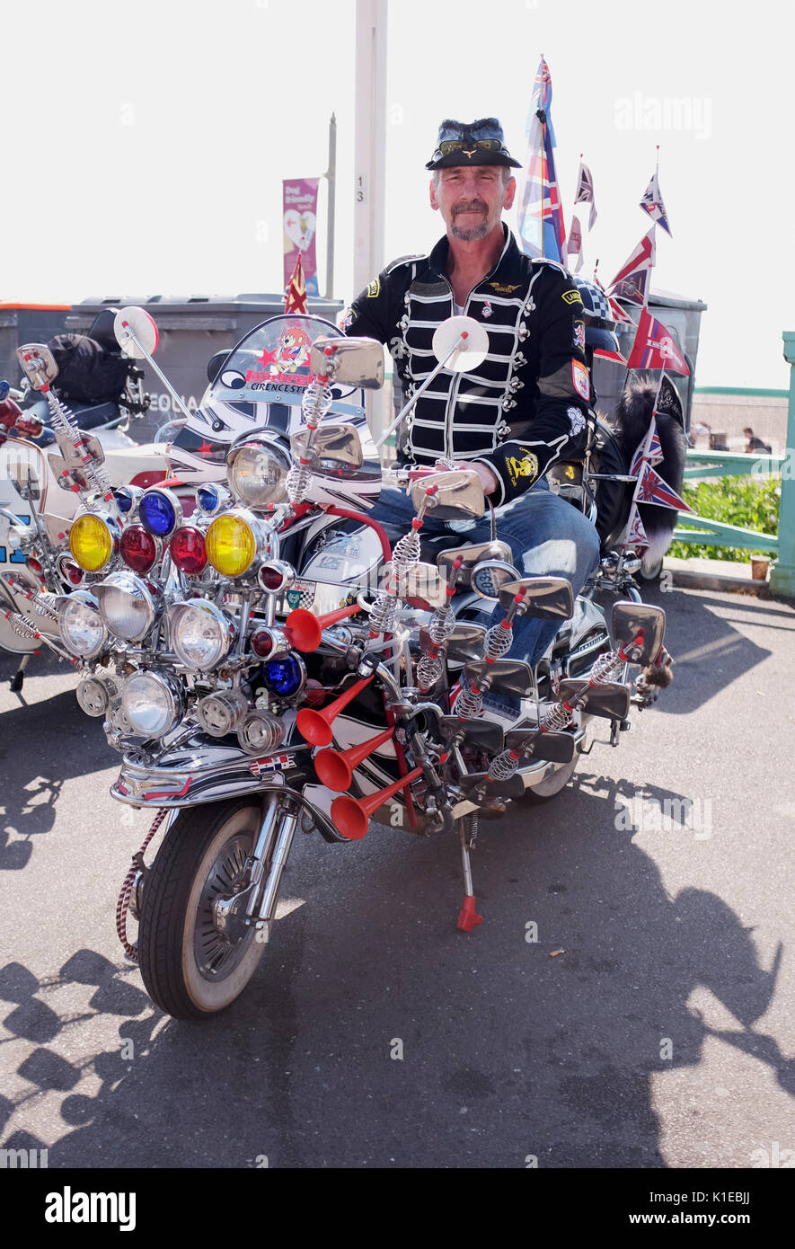 Mod Der Or Rocker Mods and rockers uk 1960s hi-res stock photography and images - Alamy