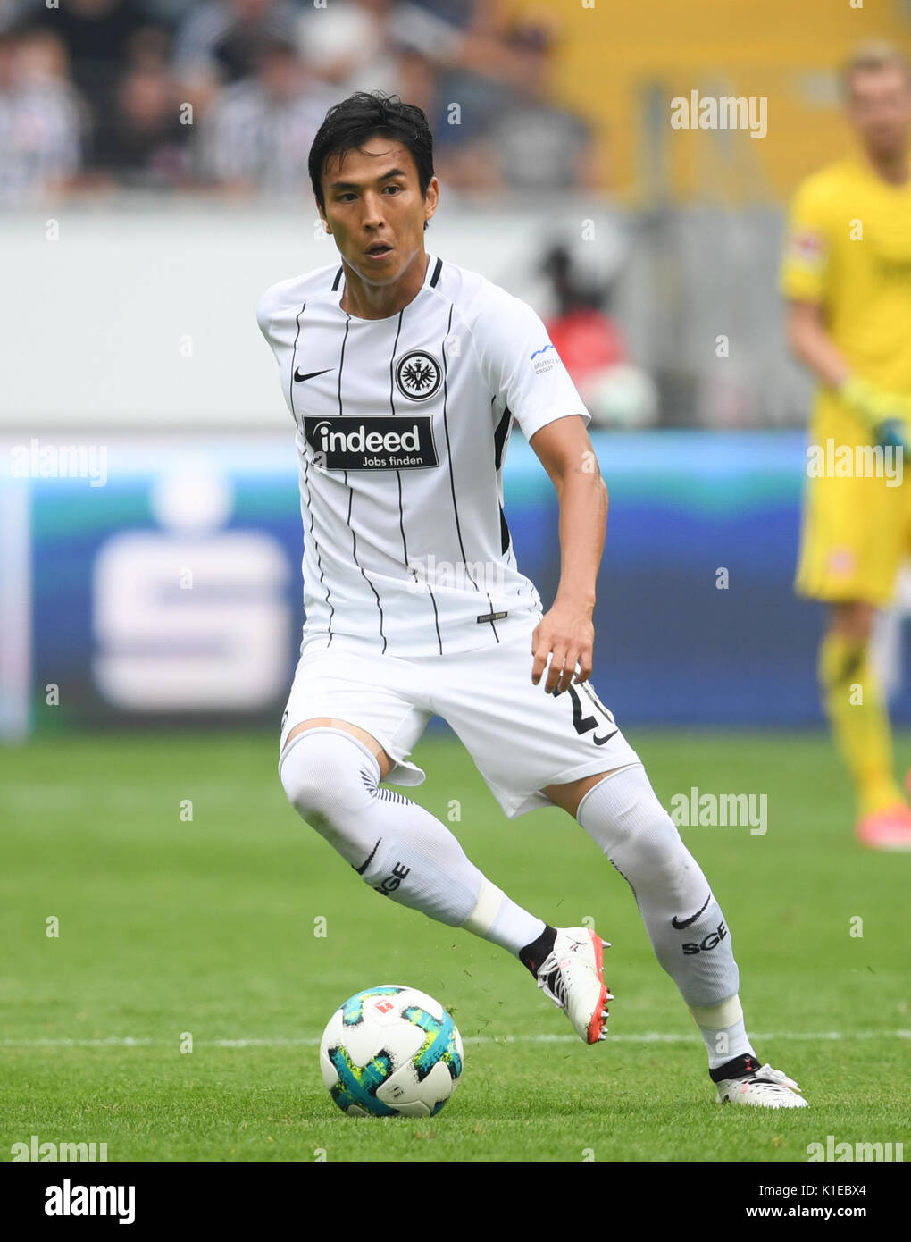 Makoto Hasebe to make a decision on Eintracht Frankfurt future this month - Get German Football News