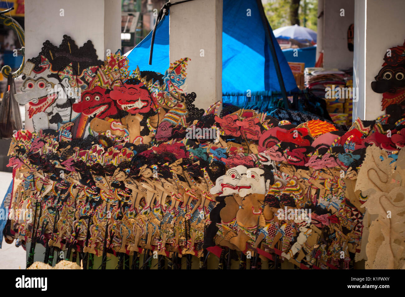 Wayang kulit jawa hi-res stock photography and images - Alamy