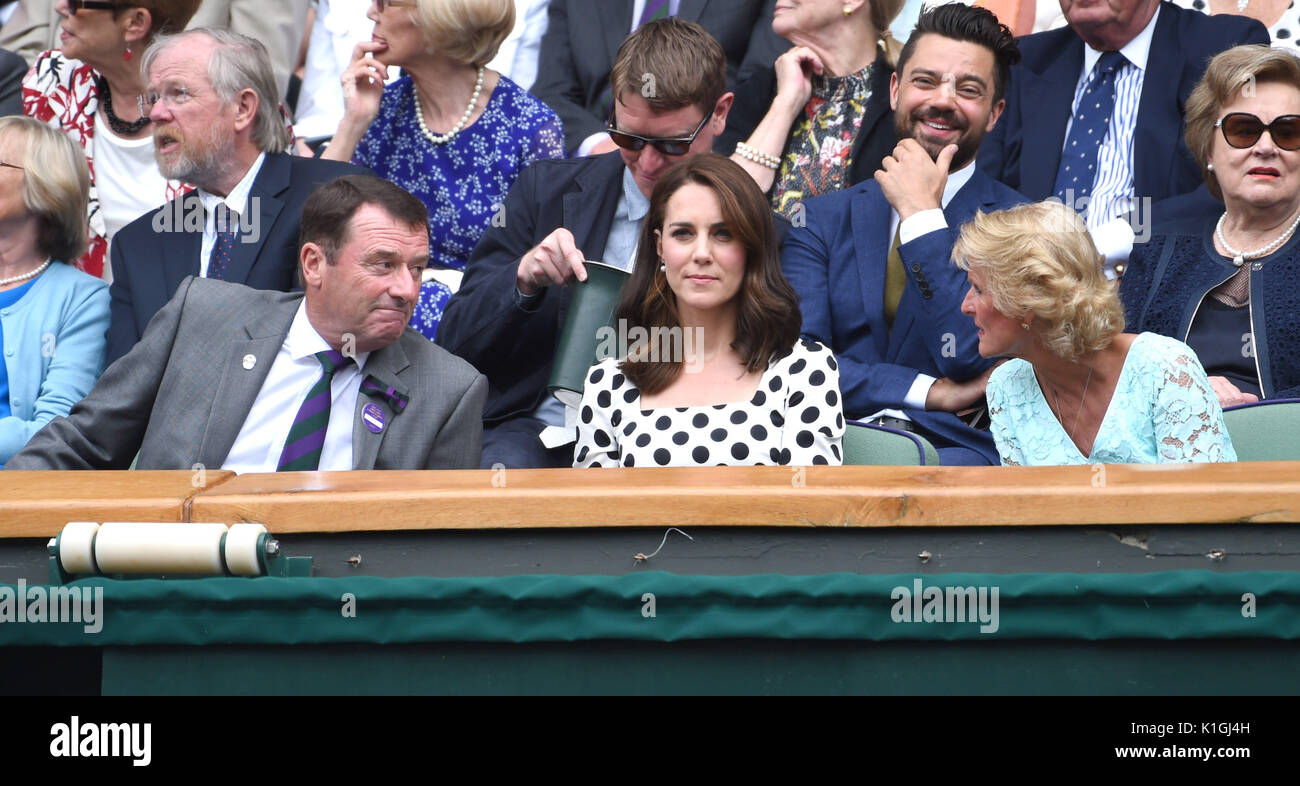 Photo Must Be Credited ©Alpha Press 079965 03/07/2017 Bill Bryson Sam Spruell Dominic Cooper Philip Brook Kate Duchess of Cambridge Katherine Catherine Middleton Gill Brook during Day One Of The Wimbledon Tennis Championships 2017 London Stock Photo