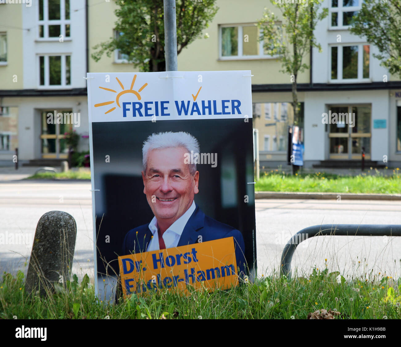 Election poster of Horst Engler-Hamm (Freie Wähler). (Photo by Alexander  Pohl / Pacific Press Stock Photo - Alamy