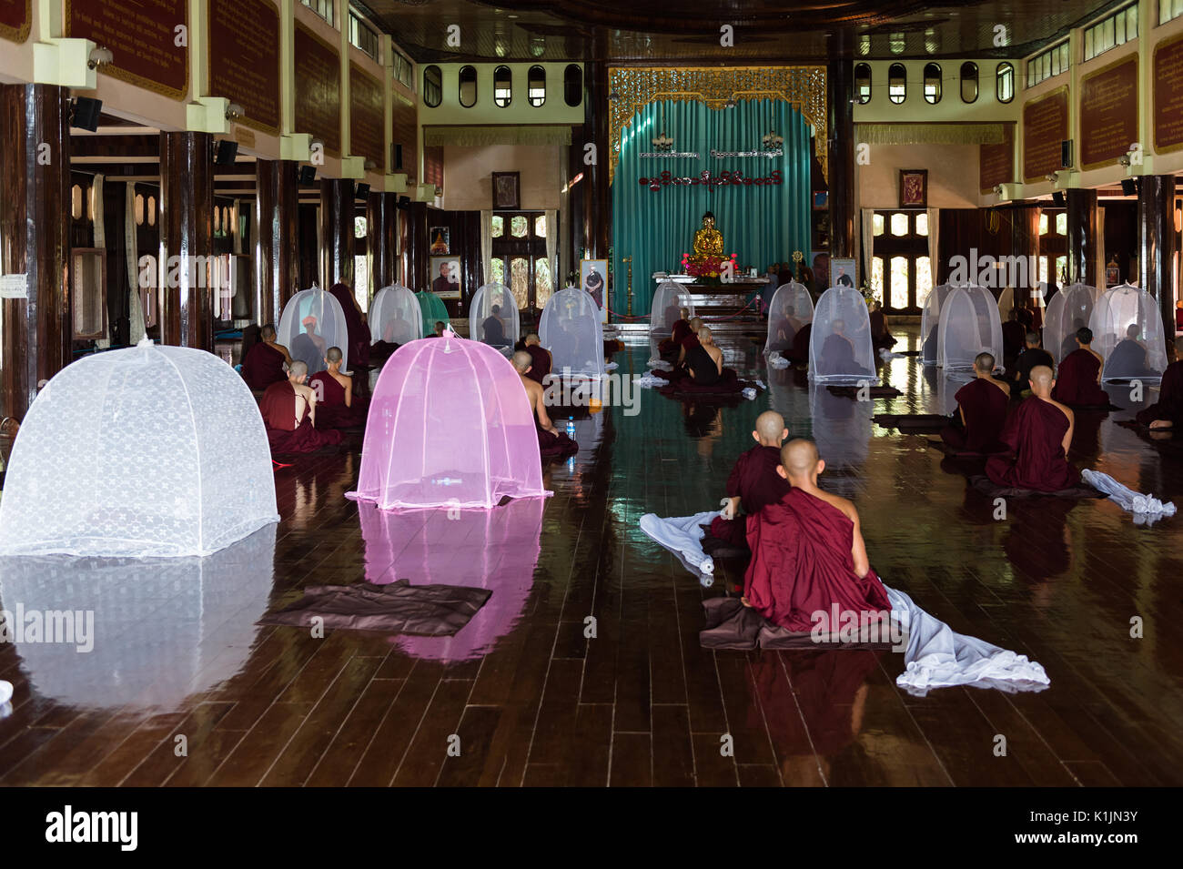 Meditation hall in Pa-Auk-Tawya Monastery near Mawlamyine, one of the largest centres in Myanmar, which allows foreignes to participate in insight awa Stock Photo