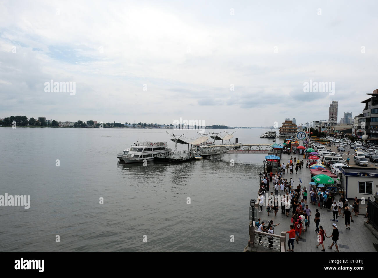 Dandong city north korea hi-res stock photography and images - Alamy