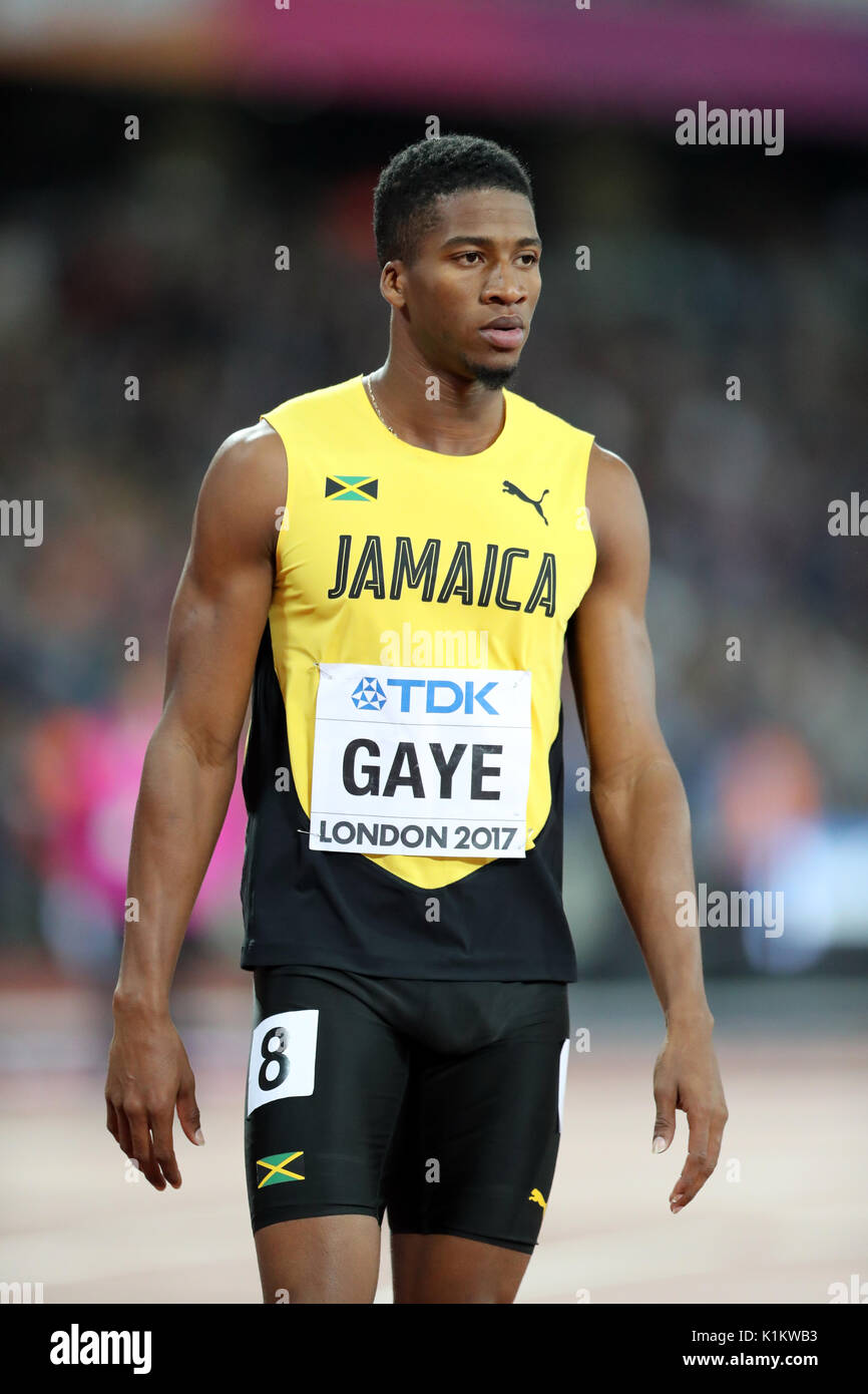 Demish GAYE (Jamaica) on the start line of the Men's 400m Final at the