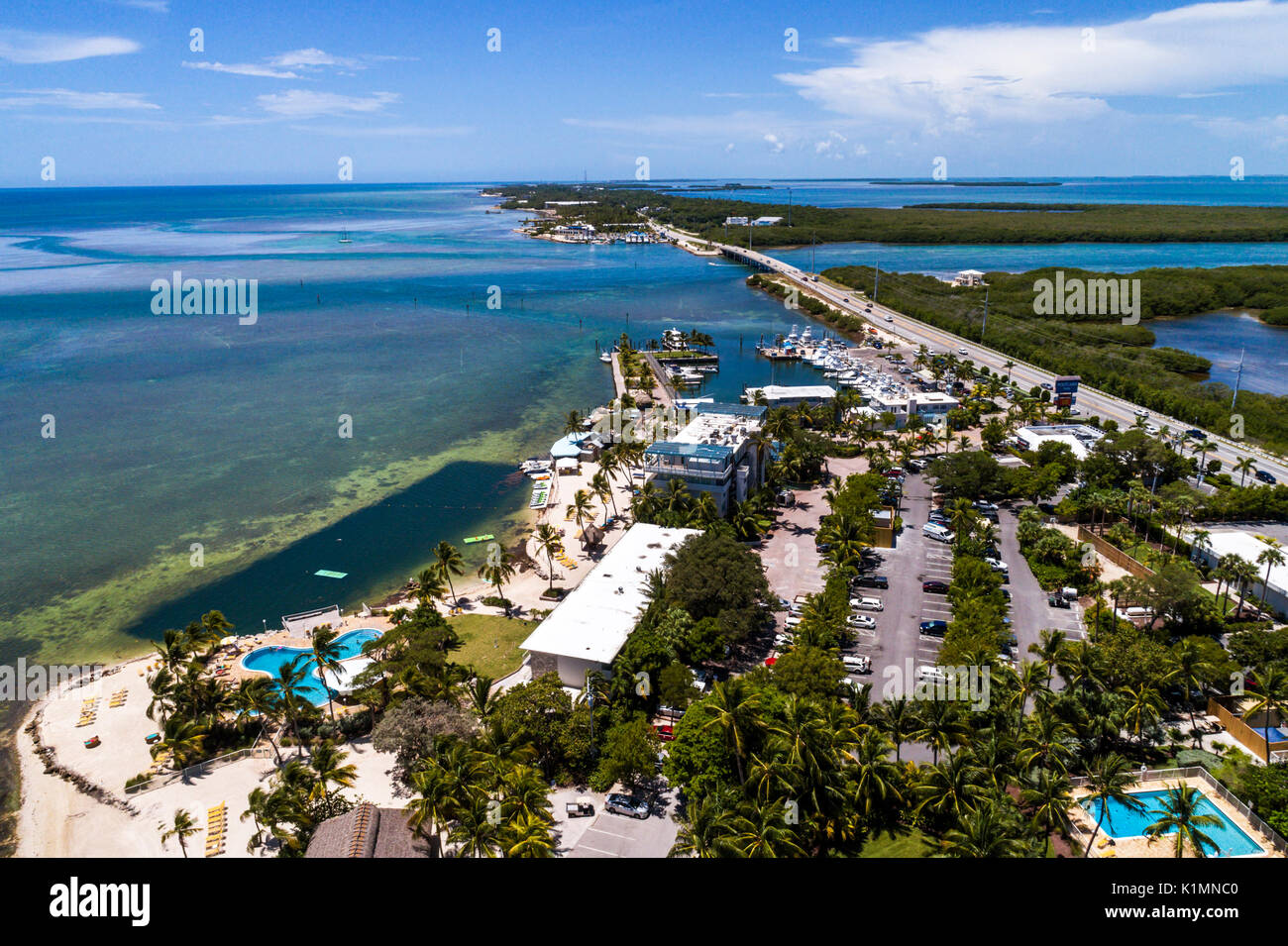 Florida, Florida Keys, Upper, Islamorada, Whale Harbor Channel, highway Route 1 Overseas Highway
