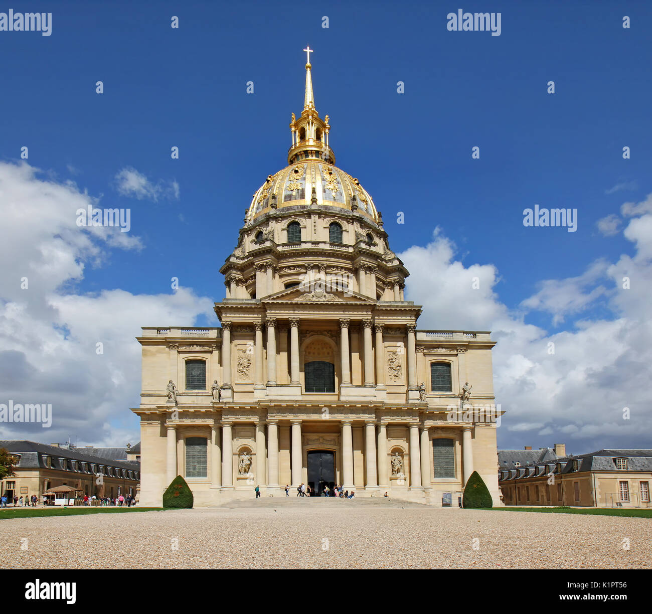 Place Invalides The Dôme des Invalides in Les invalides complex in Paris, France Stock ...