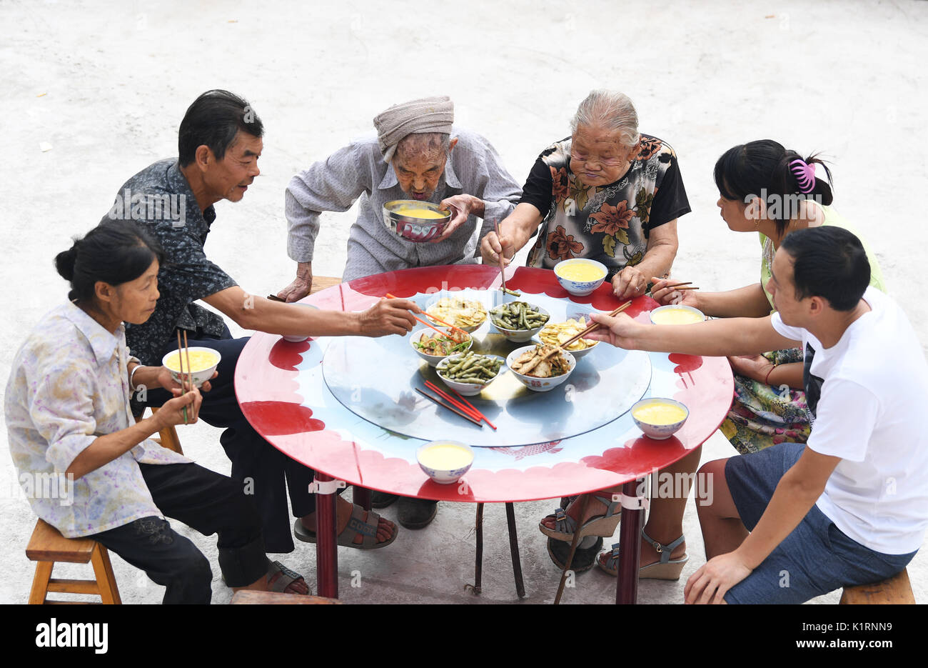 Fengjie xian hires stock photography and images Alamy