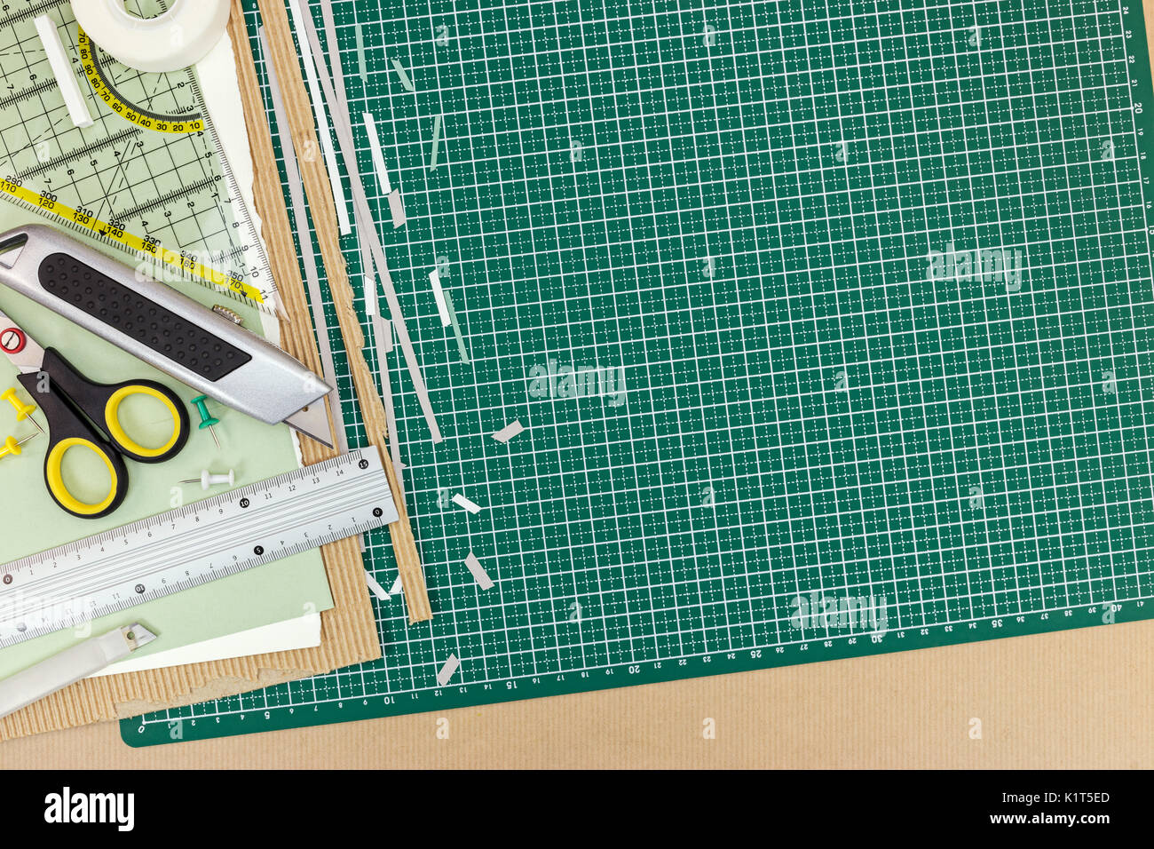 Cutting mat hires stock photography and images Alamy