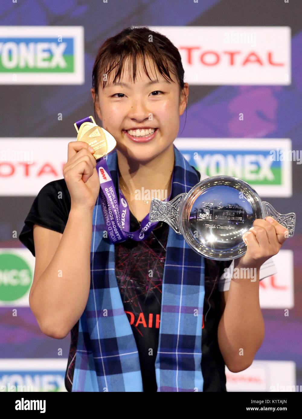 Japan's Nozomi Okuhara on the podium after winning gold in the womens  singles final on day seven of the 2017 BWF World Championships at the  Emirates Arena, Glasgow Stock Photo - Alamy