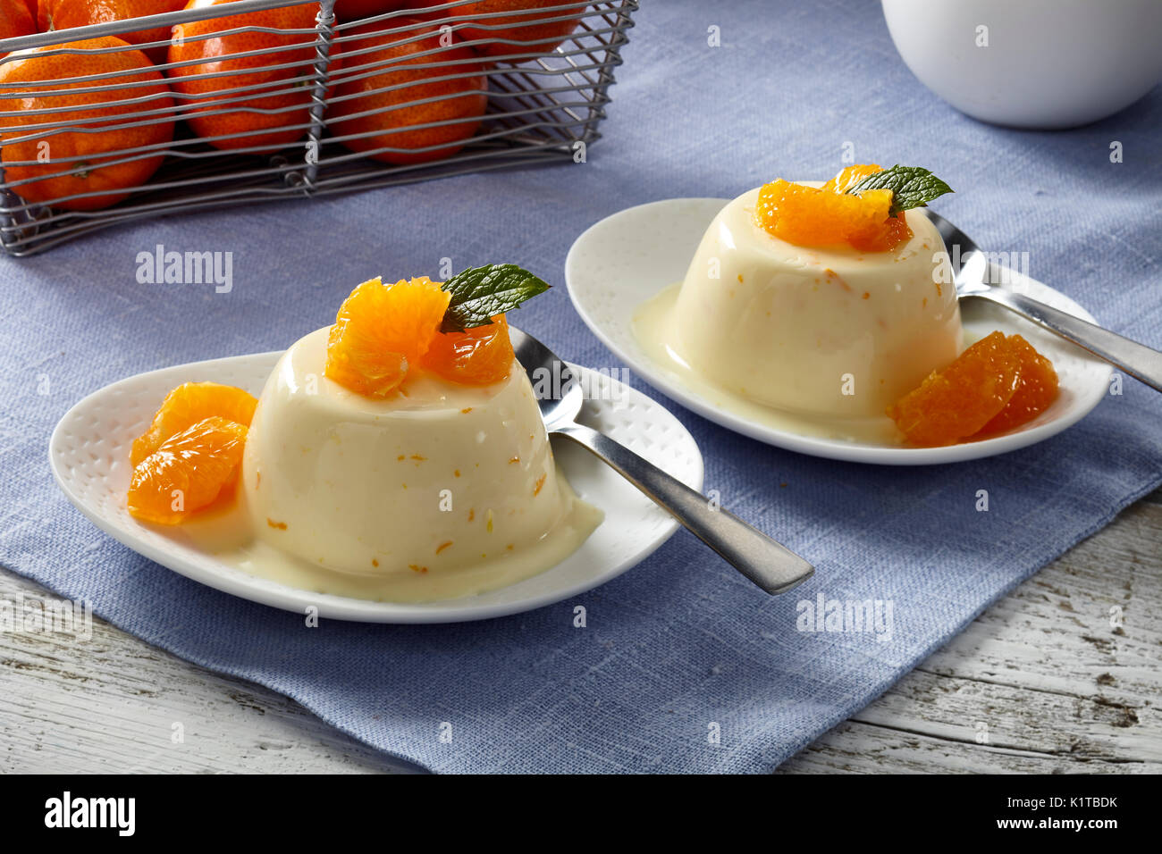Fine dining panna cotta fruit pudding hires stock photography and