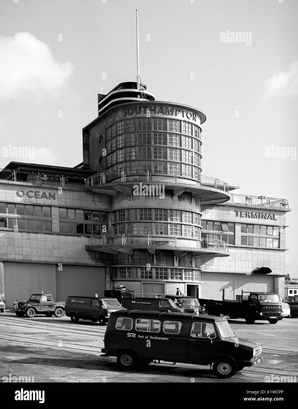 Southampton docks Art Deco Ocean Terminal, Southampton, opened in 1950 and demolished in 1983 - photograph taken as workmen arrived to start the demolition April 1983 Stock Photo
