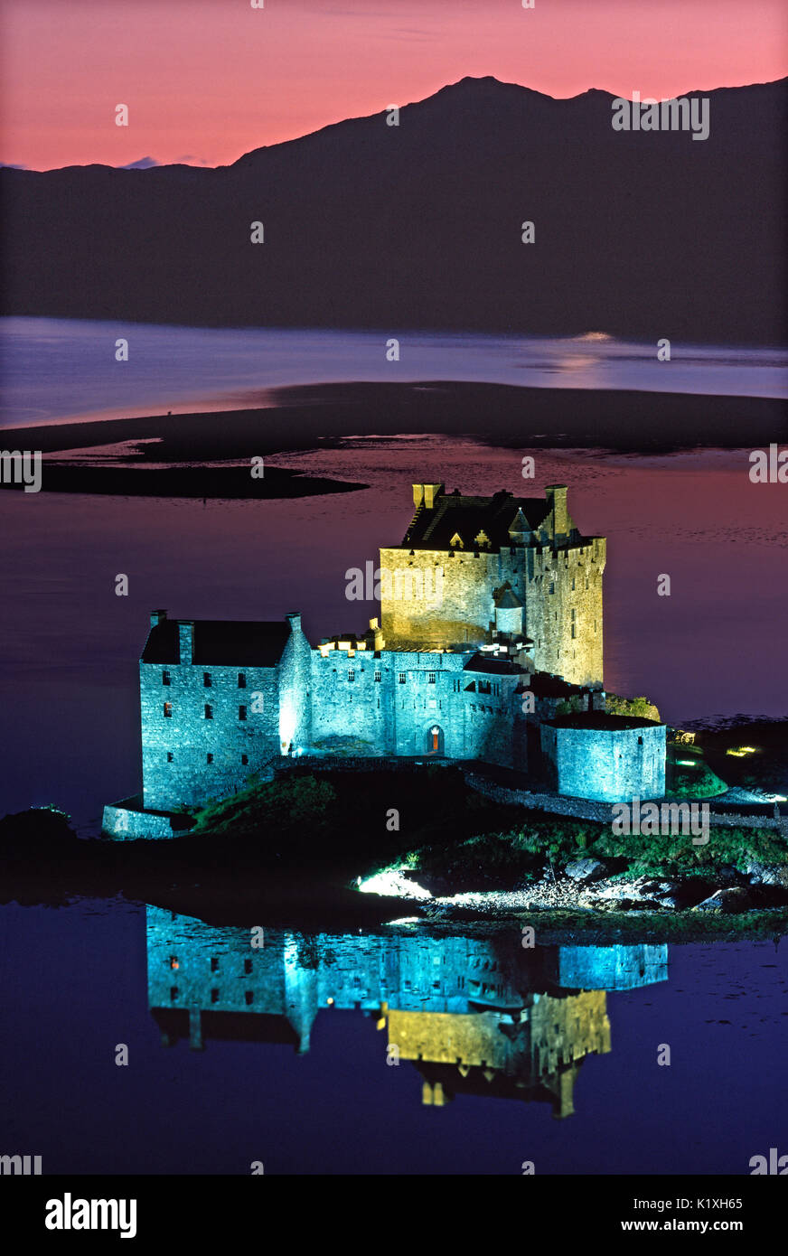 Eilean Donan Castle, Loch Duich, Kyle of Lochalsh, Highland Region, Scotland Stock Photo