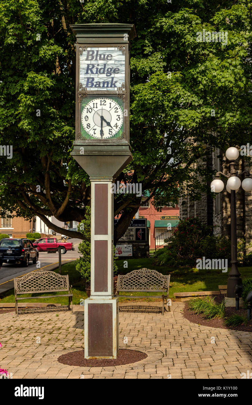 Blue ridge bank clock hires stock photography and images Alamy