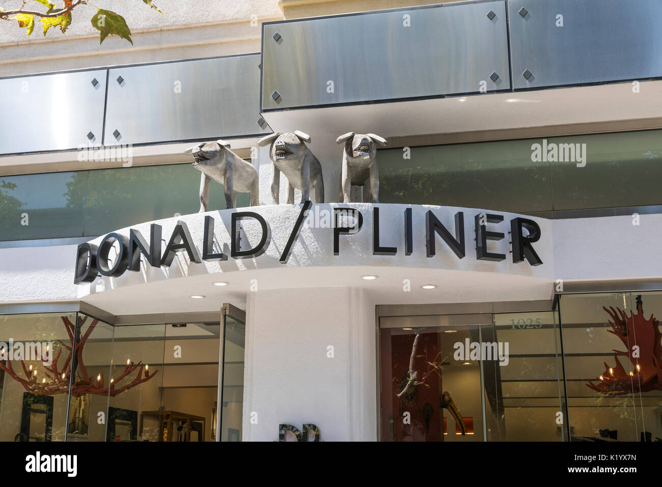 donald pliner stores