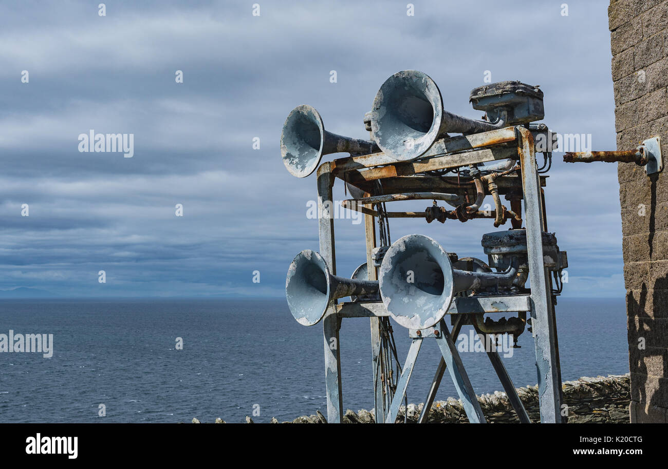 Foghorn near lower lighthouse on Calf Of Man Stock Photo Alamy