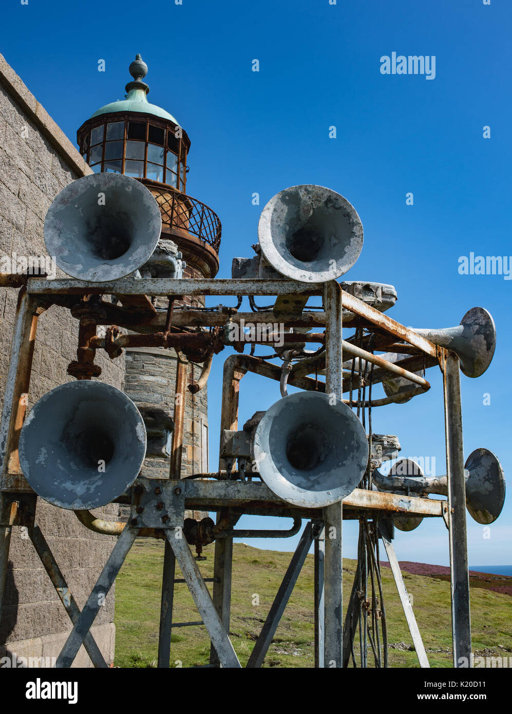 Foghorn near lower lighthouse on Calf Of Man Stock Photo Alamy